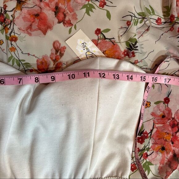 Wild Daisy Maxi Strapless Floral Dress - Picture 12 of 15